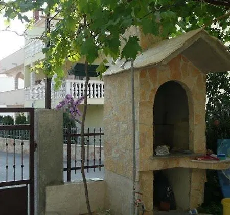 Apartment In Okrug Gornji With Seaview, Terrace, Air Condition, Wifi