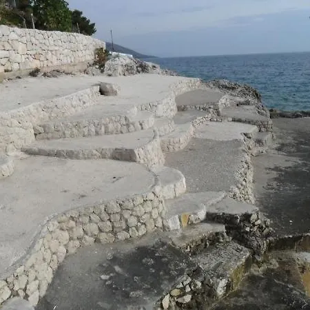 In Okrug Gornji With Seaview, Terrace, Air Condition, Wifi Apartment Trogir
